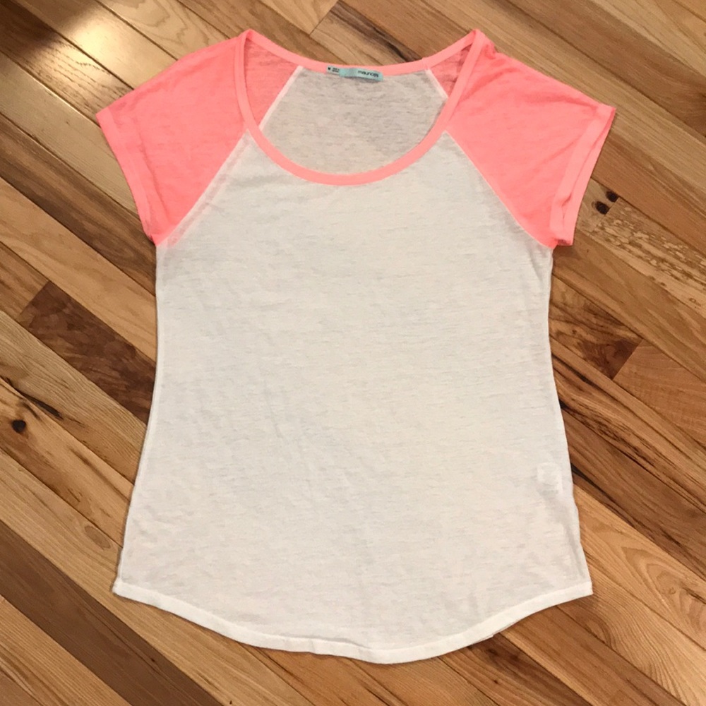 EUC Maurices Tee